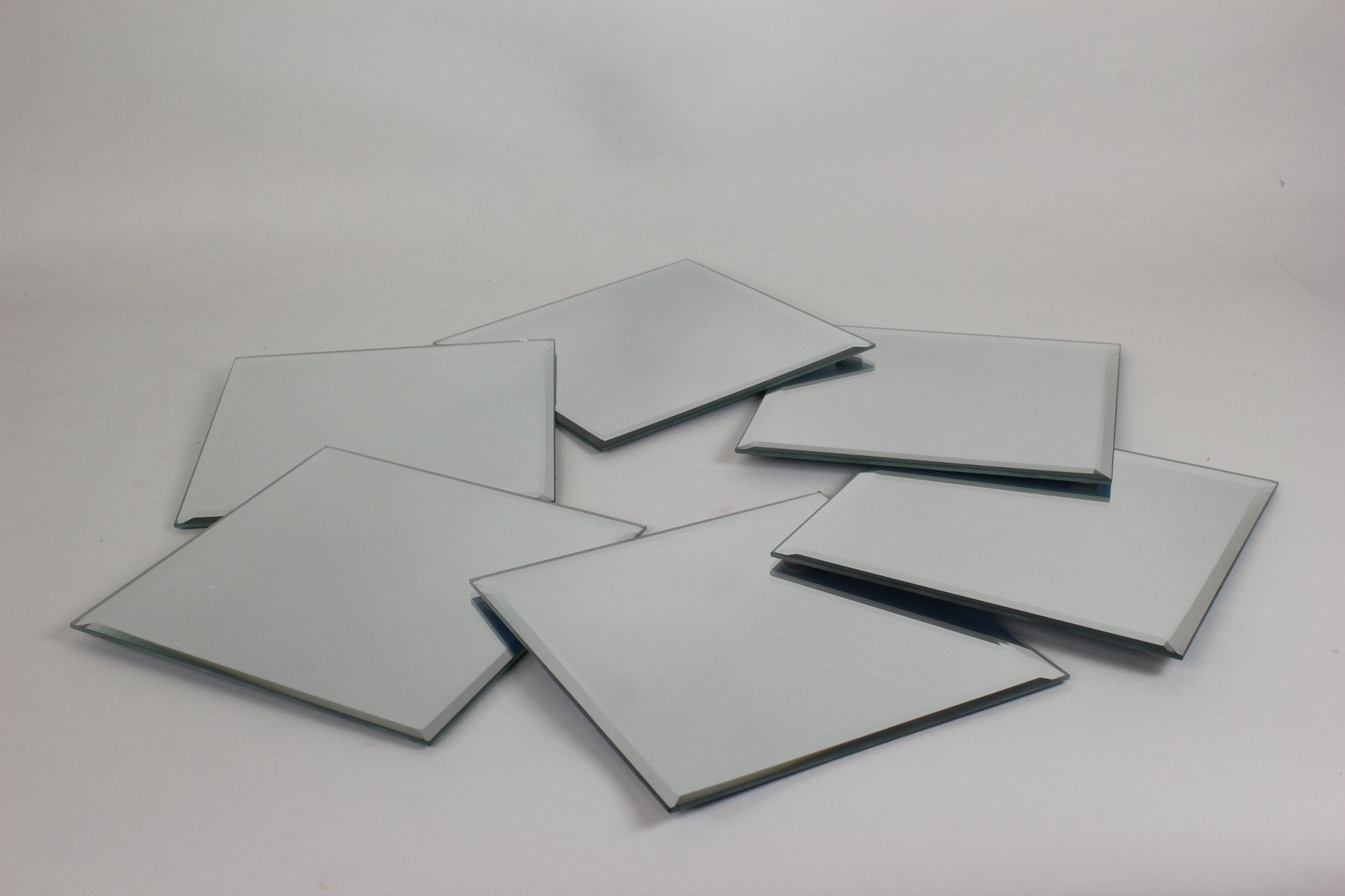 Premium 18x18cm Glass Plate Mirrors - Set of 6 for Home Decor, Wall Art & DIY Projects | Elegant Reflective Displays for Living Room, Bedroom or Bathroom