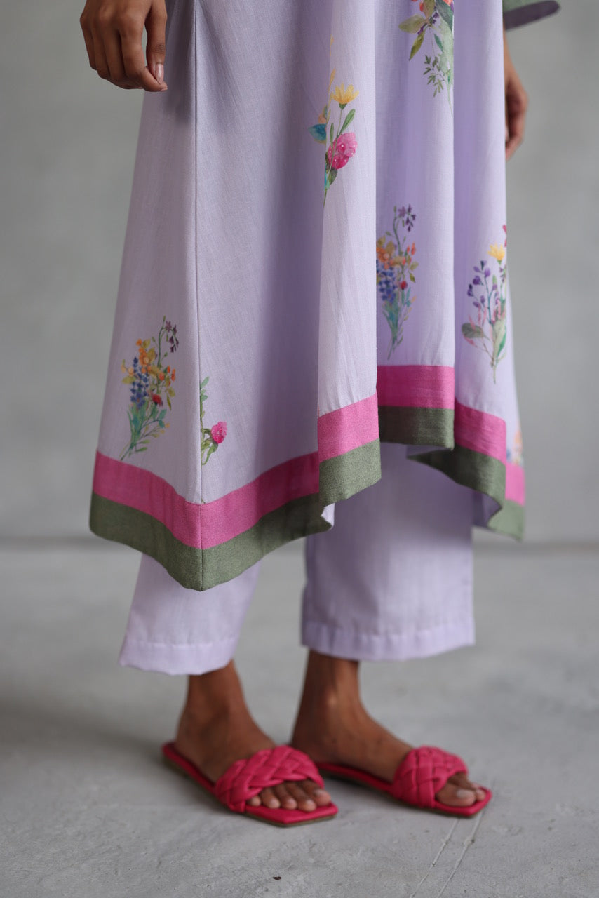 Stylish Blossom Kurta Set for Women - Elegant Indian Ethnic Wear - Perfect for Festivals, Weddings & Casual Outings