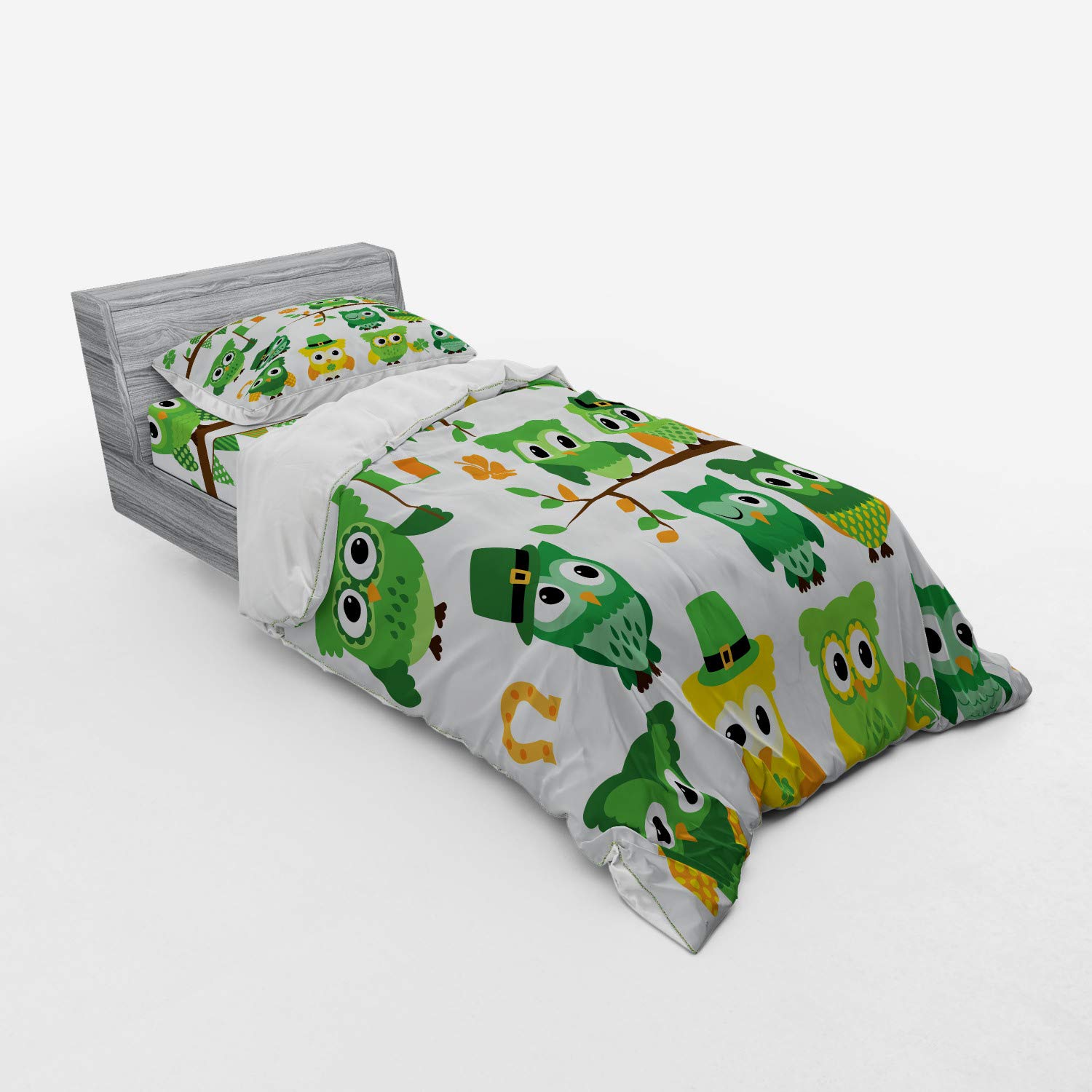 Ambesonne St. Patrick's Day Duvet Cover Set - Irish Owls with Leprechaun Hats on Trees Shamrock Leaves Horseshoe Design, 3-Piece Bedding Set with Sham & Fitted Sheet, Twin Size, Green and White - Perfect for Irish-Themed Bedrooms, Holiday Decor & Gift Giving