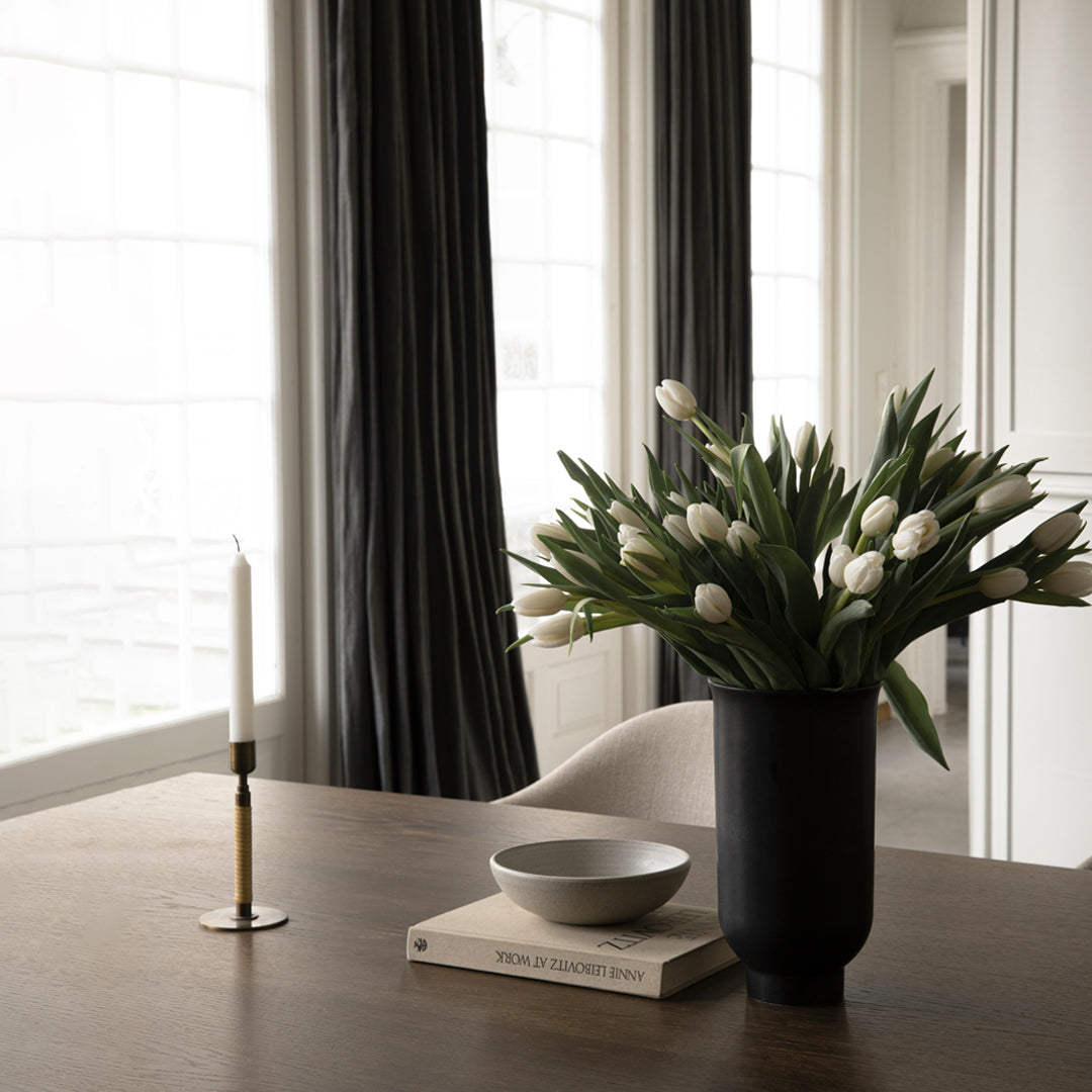 Stylish Androgyne Rectangular Dining Table for Modern Home - Perfect for Family Gatherings & Dinner Parties