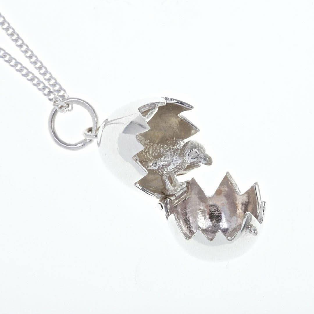 Charming Chick Locket Necklace - Cute Animal Pendant Jewelry for Women & Girls | Perfect Gift for Birthday, Valentine's Day & Mother's Day