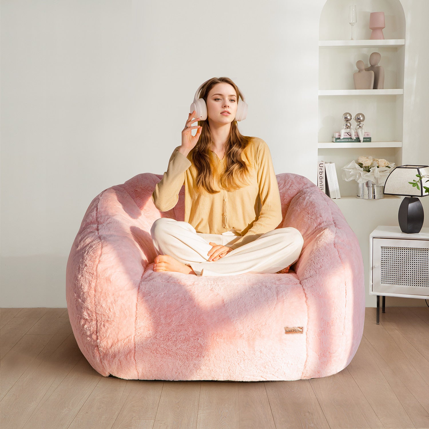 MAXYOYO Giant Faux Fur Bean Bag Chair - Oversized Shell Design for Reading, Lounging & Relaxation - Pink Comfy Floor Seat for Bedroom, Living Room & Dorm