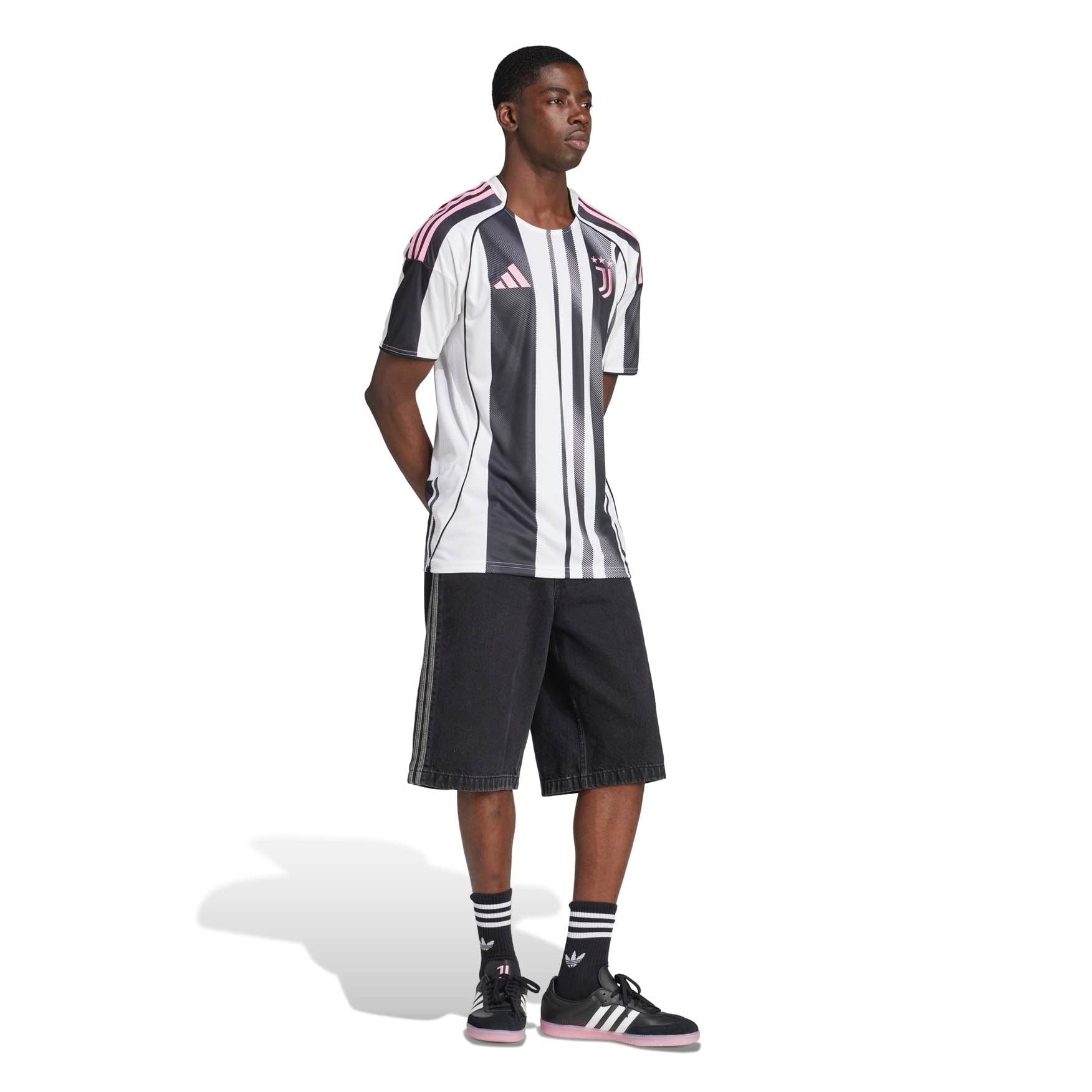 Official Juventus 25/26 Home Jersey - Authentic Football Shirt for Men & Women - Perfect for Matches, Training & Fan Support