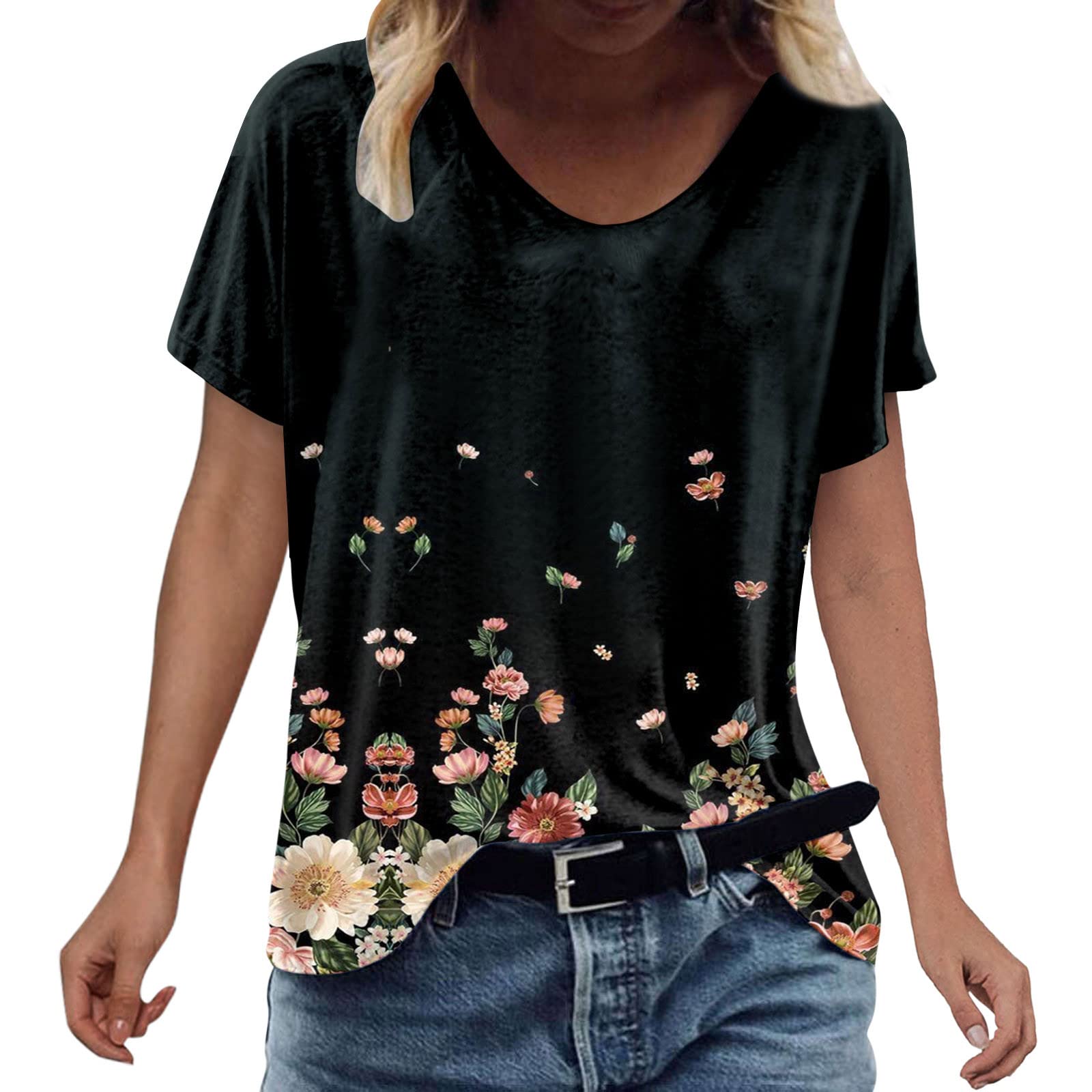 Plus Size Women's Gradient Color V-Neck Short Sleeve T-Shirt - Casual Summer Blouse for Women | Perfect for Beach, Vacation & Everyday Wear