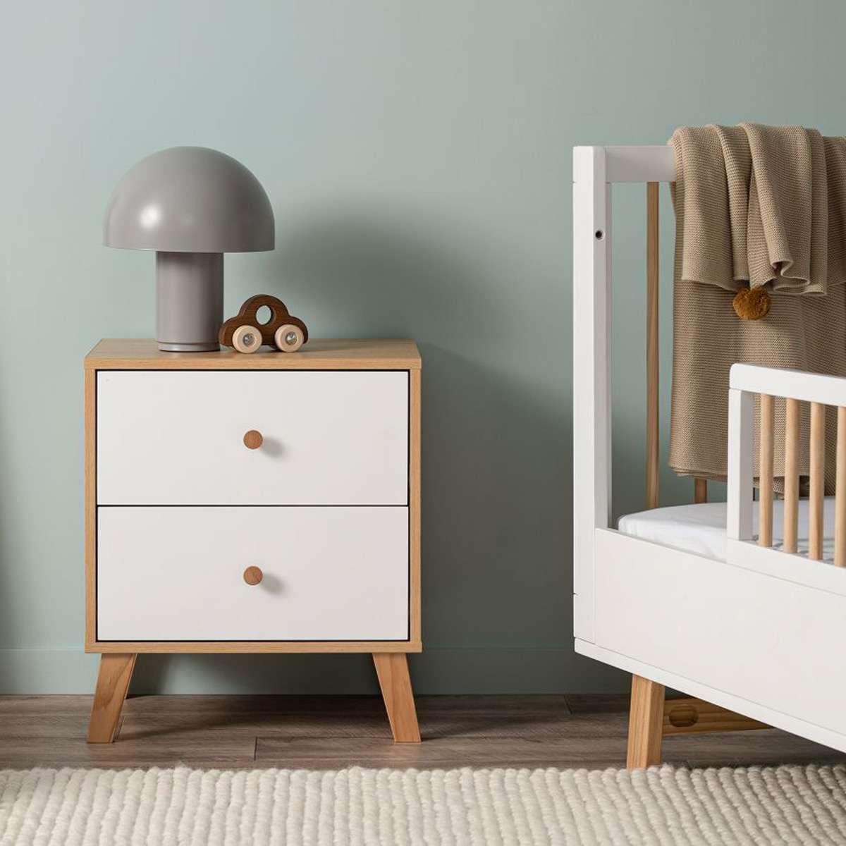 Imogen Natural Solid Wood 4-Piece Bedroom Set - Queen Size Bed, Nightstand, Dresser & Mirror - Perfect for Modern and Rustic Home Decor