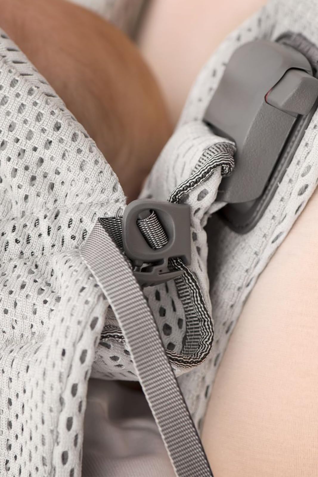 BabyBjörn New Baby Carrier One Air 2019 Edition - Breathable Mesh Infant Carrier, Silver, One Size (Pack of 1) | Ergonomic Design for Hands-Free Babywearing, Perfect for Walking, Shopping & Outdoor Adventures