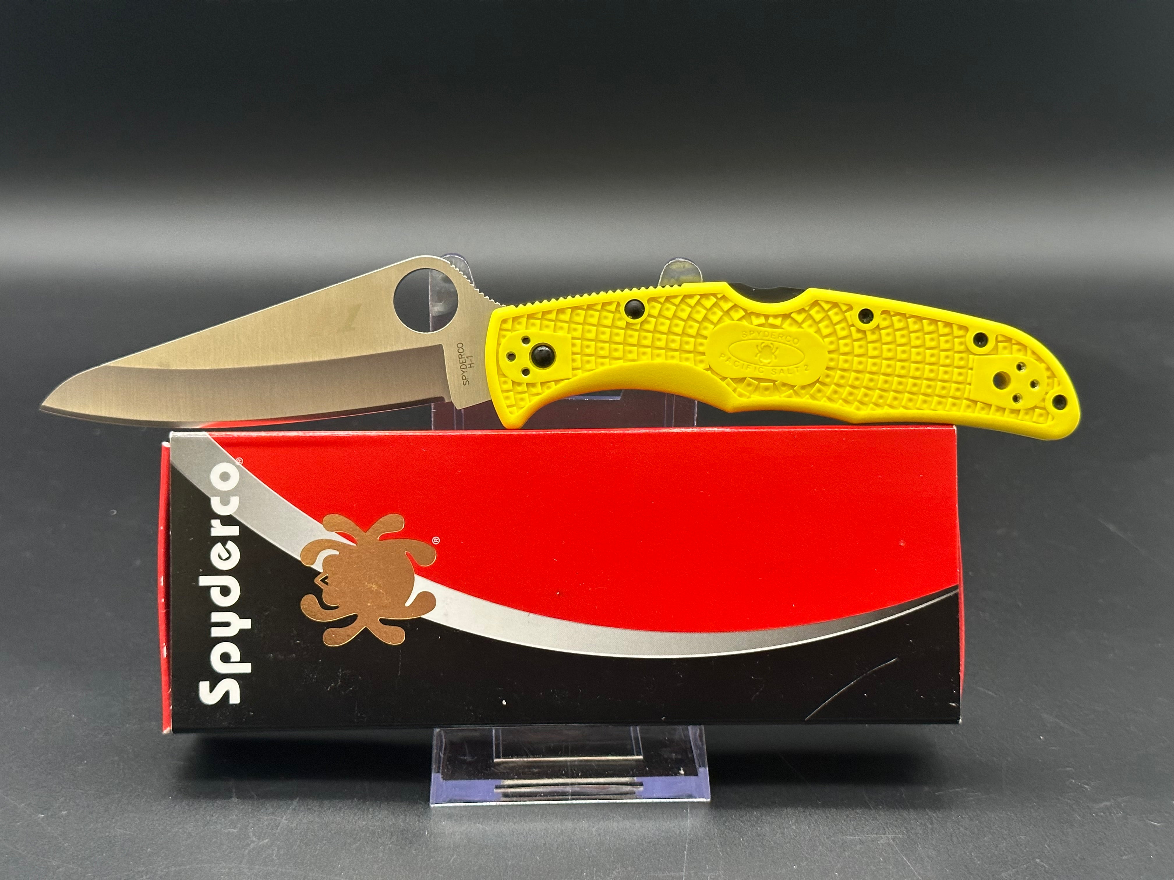 Spyderco Pacific Salt 2 Lockback Folding Knife - Yellow FRN Handle - Corrosion-Resistant H1 Steel Blade - EDC, Fishing, Camping & Outdoor Survival Tool