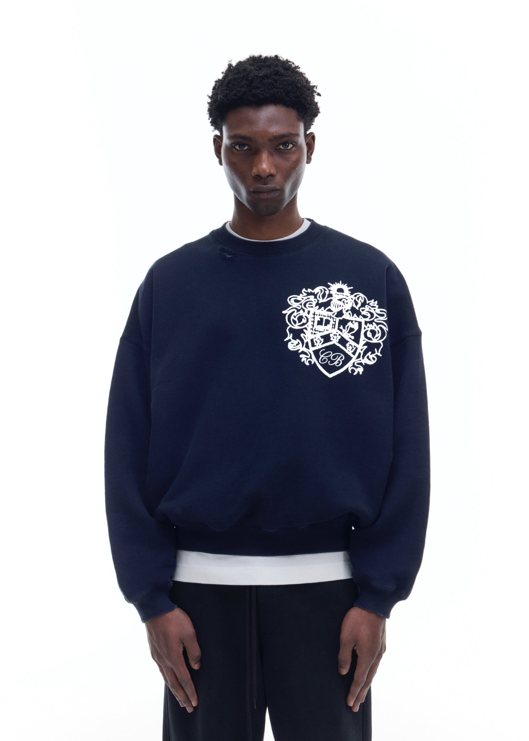 Vintage Distressed College Crest Sweatshirt - Comfortable & Stylish Pullover for Casual Wear, Campus Fashion & Street Style