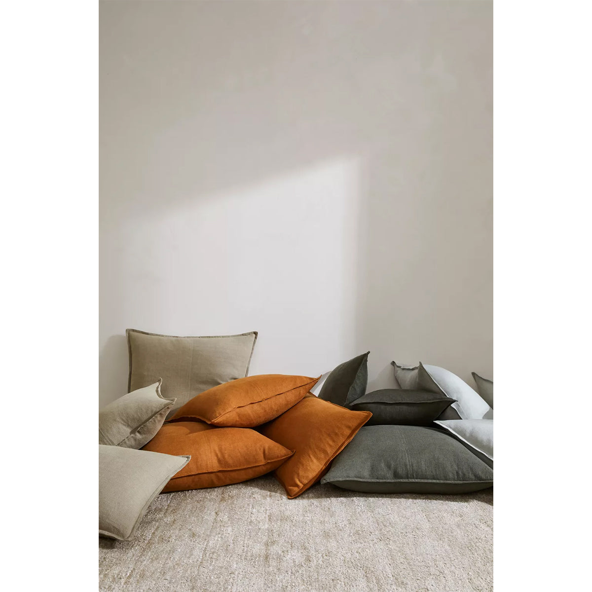 Como Square Cushion - Soft Decorative Throw Pillow for Sofa, Bed, Chair - Perfect for Living Room, Bedroom & Outdoor Decor