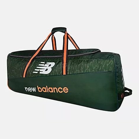 New Balance DC680 Club Wheelie Cricket Bag - Durable Rolling Cricket Gear for Travel & Practice - Perfect for Club Matches, Training & Tournaments