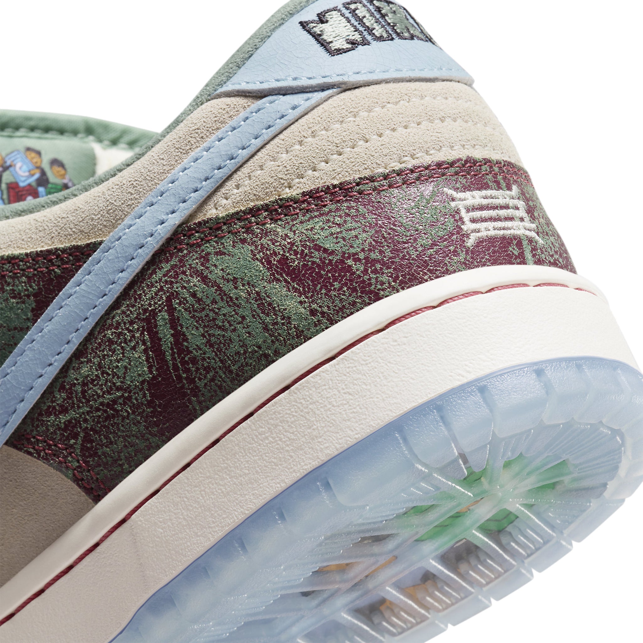 Crenshaw Skate Club x Nike SB Dunk Low Skateboarding Shoes - Limited Edition Sneakers for Streetwear & Skateboarding Enthusiasts | Perfect for Urban Fashion & Skate Park Performance