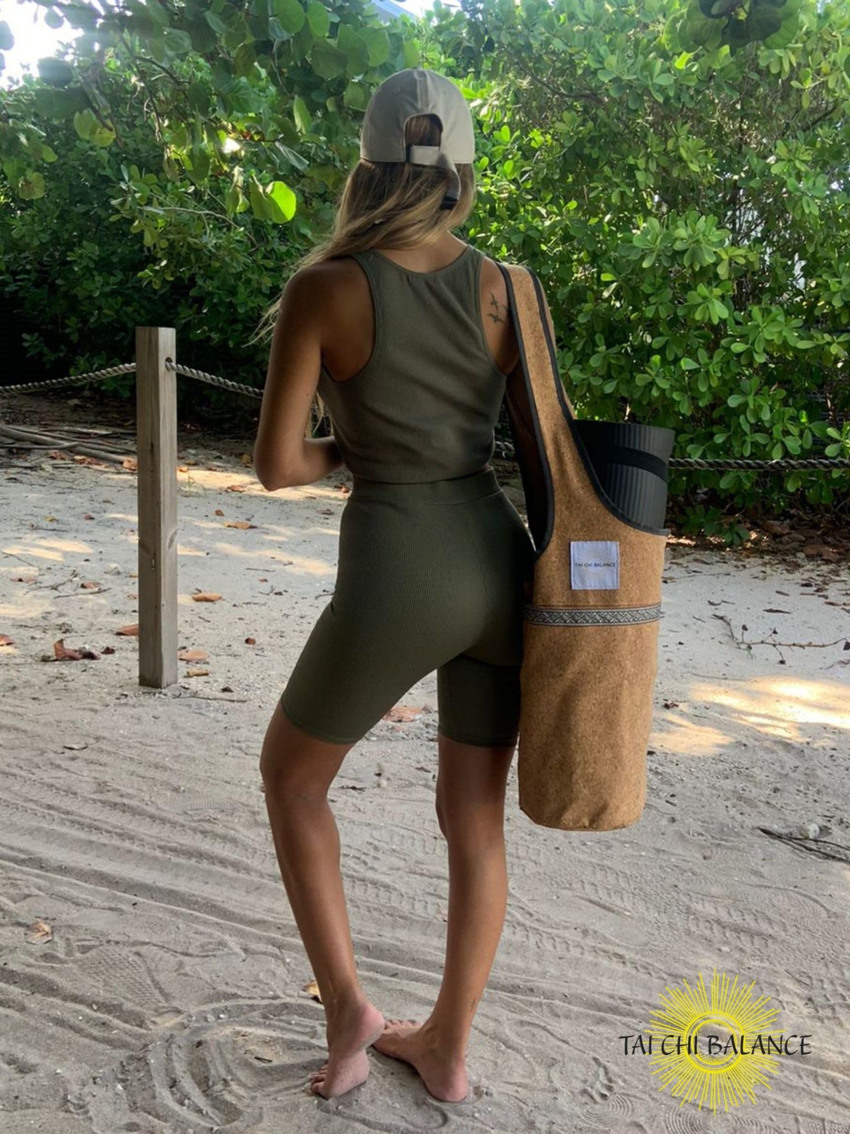 Premium Cork Yoga Bag for Women - Eco-Friendly Yoga Mat Carrier with Strap Holder - Gym & Travel Yoga Accessories - Perfect for Yoga Classes, Gym Sessions & Outdoor Workouts