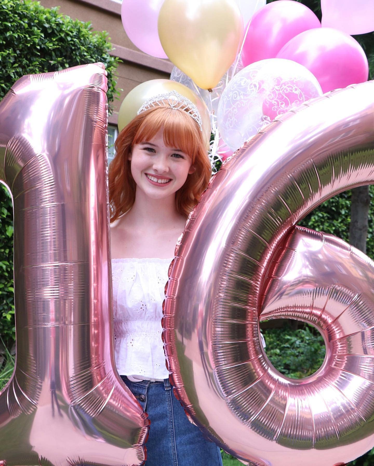 40 Inch Rose Gold 16 Number Balloons - Giant Jumbo Foil Mylar Helium Balloons for Birthday, Anniversary & Party Decorations - Perfect for 16th Birthday Celebrations, Sweet 16 Parties & Special Events