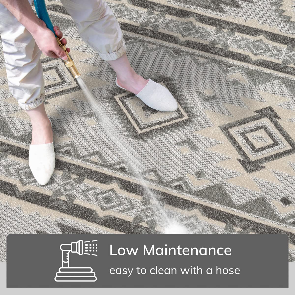Well Woven Mamba Grey Southwestern Indoor/Outdoor Area Rug 6'7