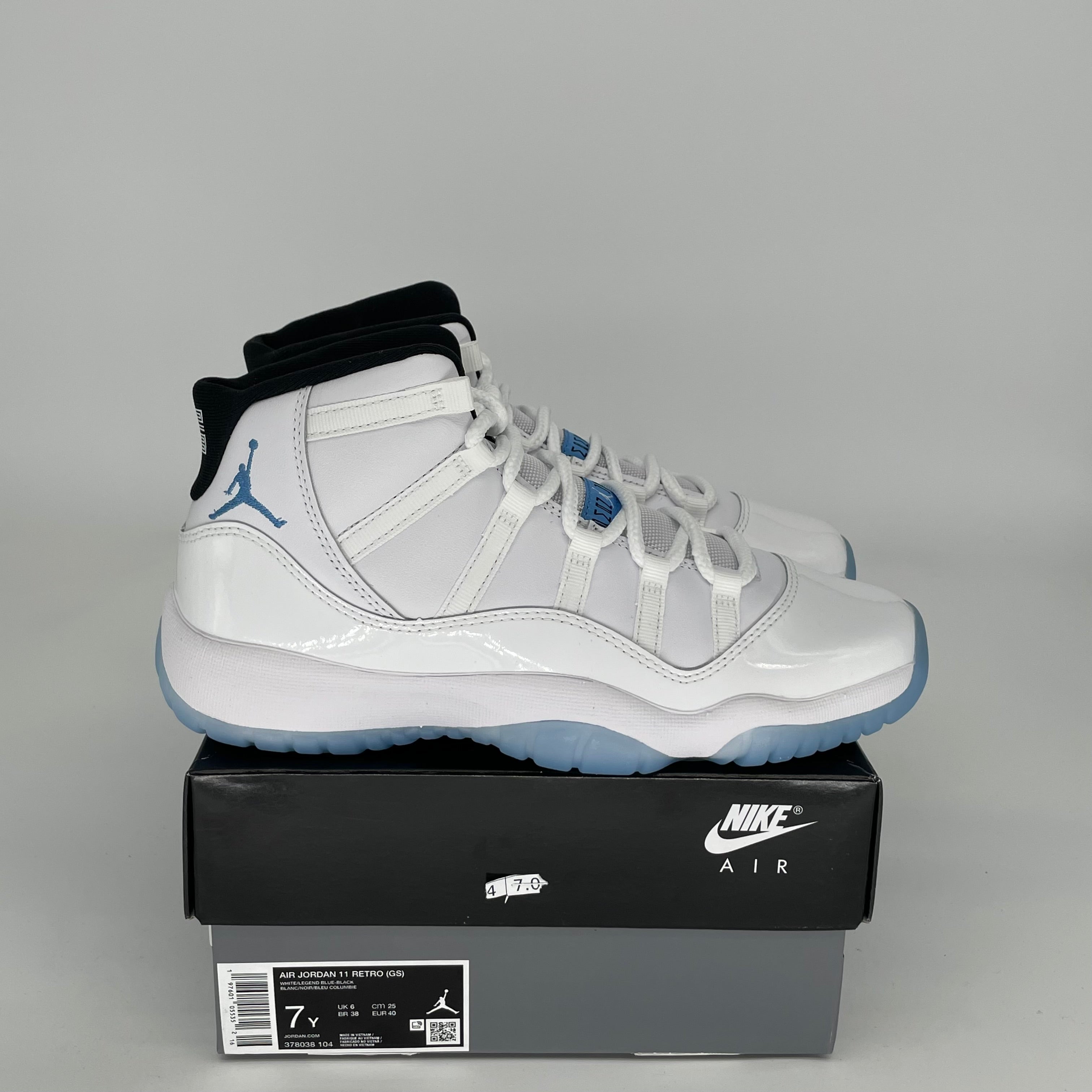 Original Air Jordan 11 Retro 'Legend Blue' Size 7Y (378038-104) - Men's Basketball Shoes for Court & Casual Wear