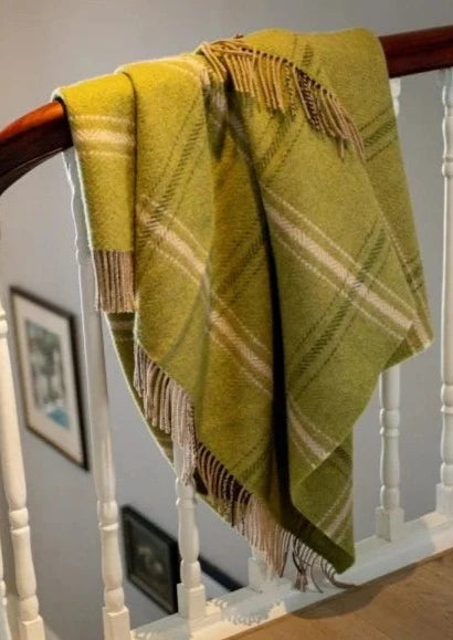 John Hanly Cashmere Merino Wool Throw Blanket - Soft Green Beige Cream Plaid Pattern - Cozy Luxury Throw for Sofa, Bed & Winter Warmth