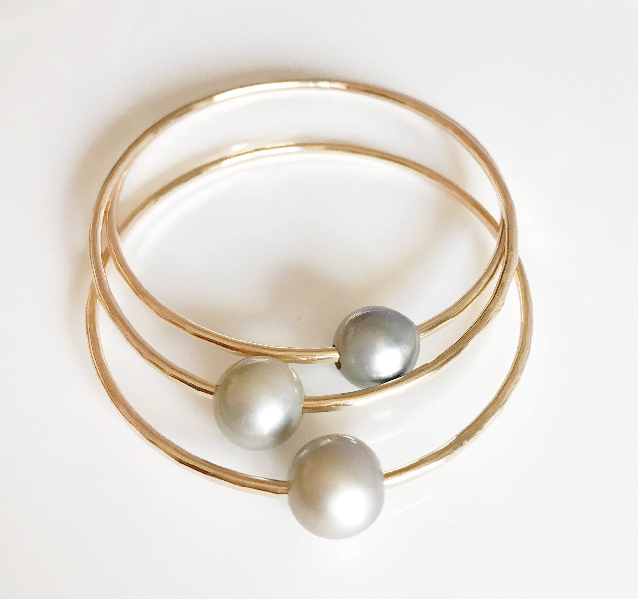 Bangle Rumi Sterling Silver Tahitian Pearl Bracelet (B303) - Elegant Jewelry for Women, Perfect Gift for Weddings & Special Occasions