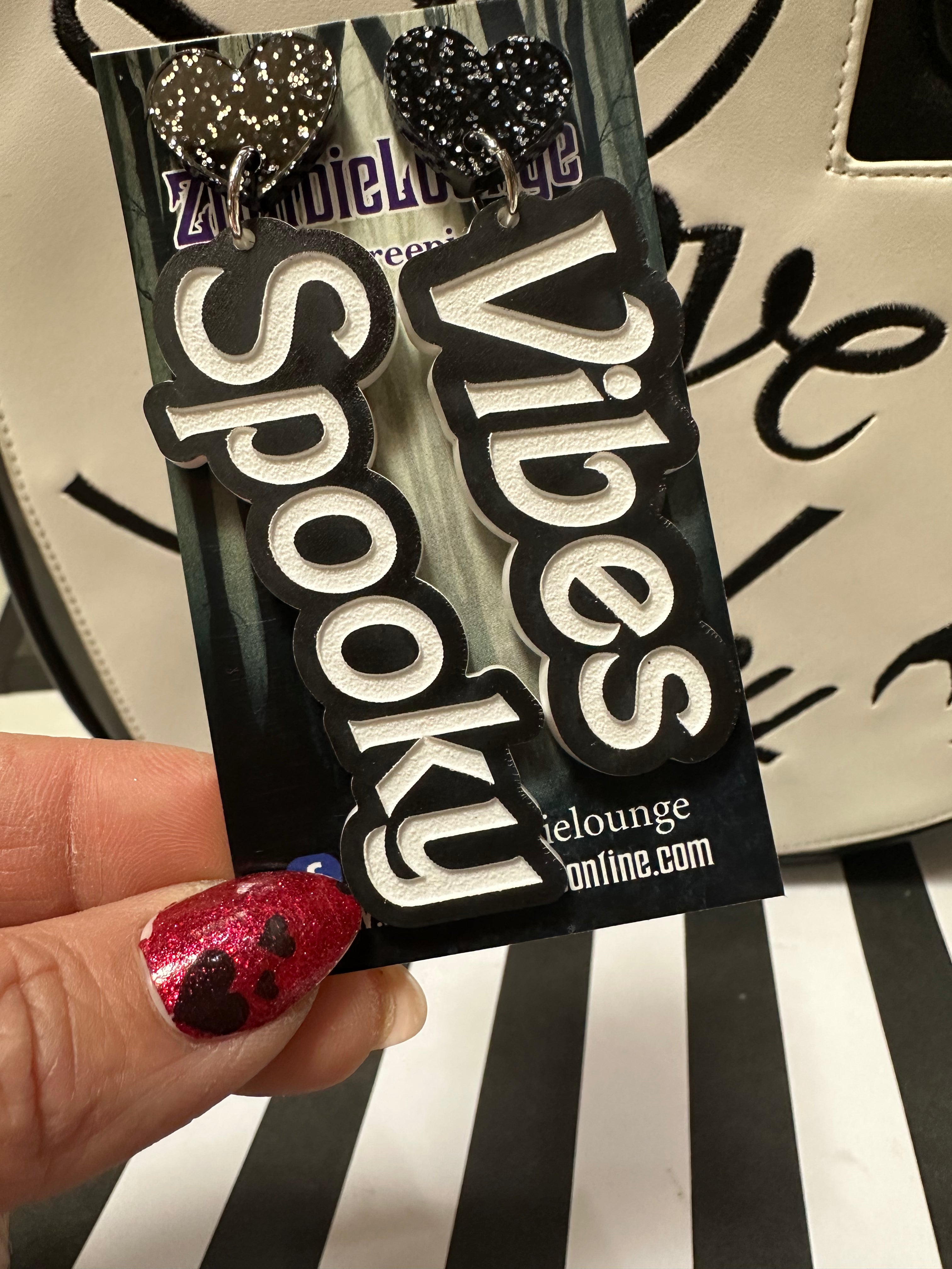 Spooky Halloween Earrings for Women - Gothic Dangle Earrings for Costume Parties & Witchy Outfits