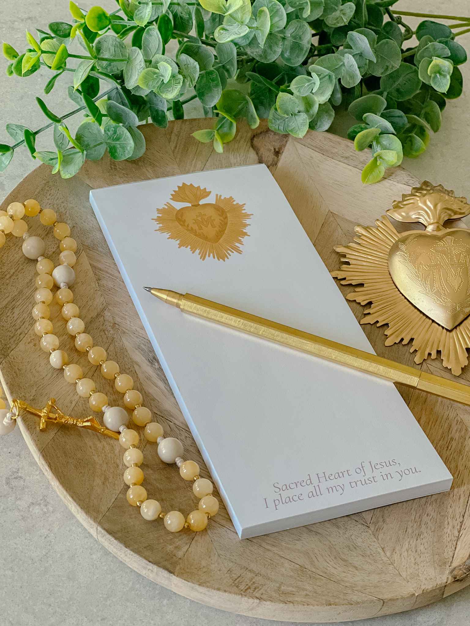 Sacred Heart Notepad - Religious Journal, Prayer Notebook, Catholic Writing Pad for Bible Study, Church Notes & Spiritual Reflection - Perfect for Worship, Devotion & Faith Journaling
