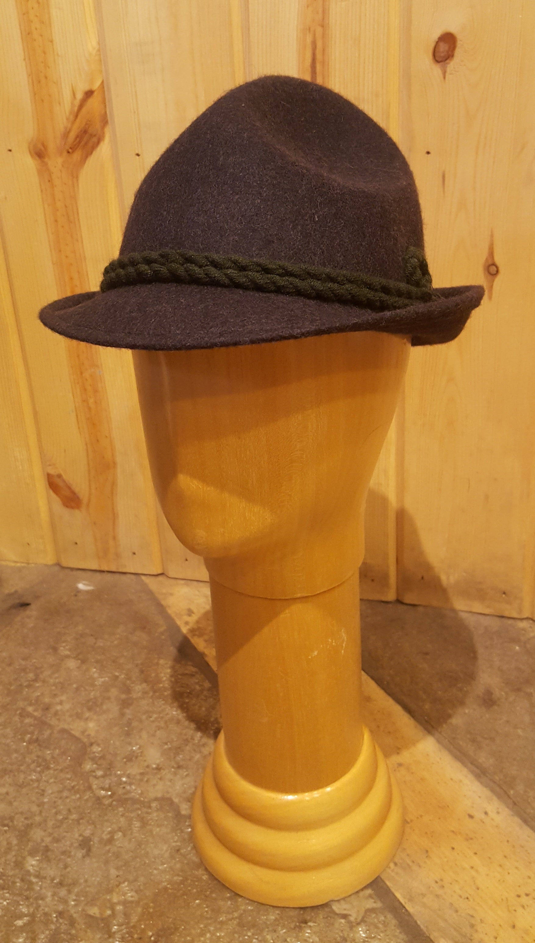 Tyrolean Alpine Hat - Traditional Hunting Hat for Men & Women | Wool Felt Outdoor Adventure & Oktoberfest Costume Accessory