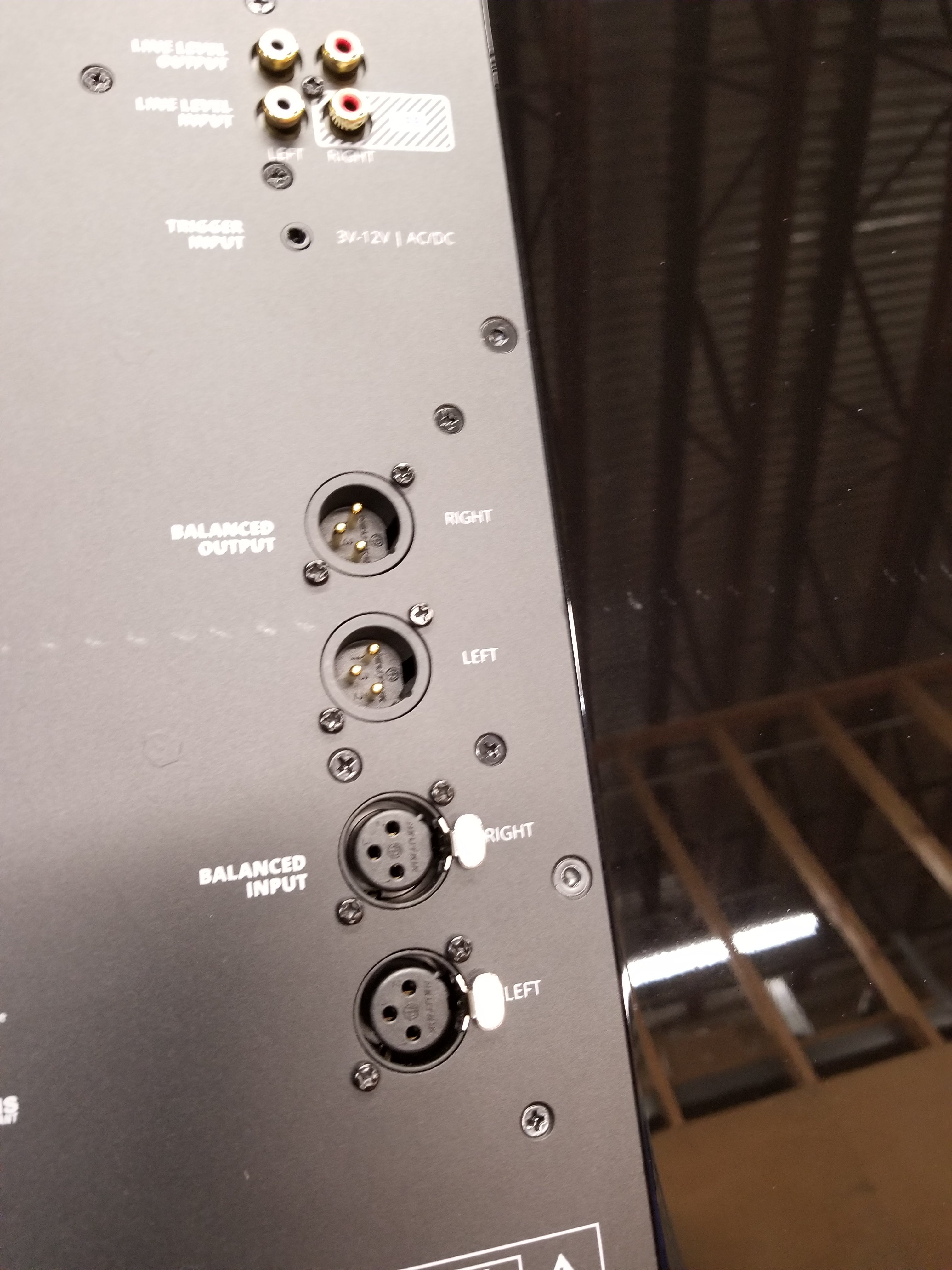 SB16 Ultra High Gloss Piano Black Power Outlet 1821 - Perfect for Home, Office, and Studio Electrical Installations