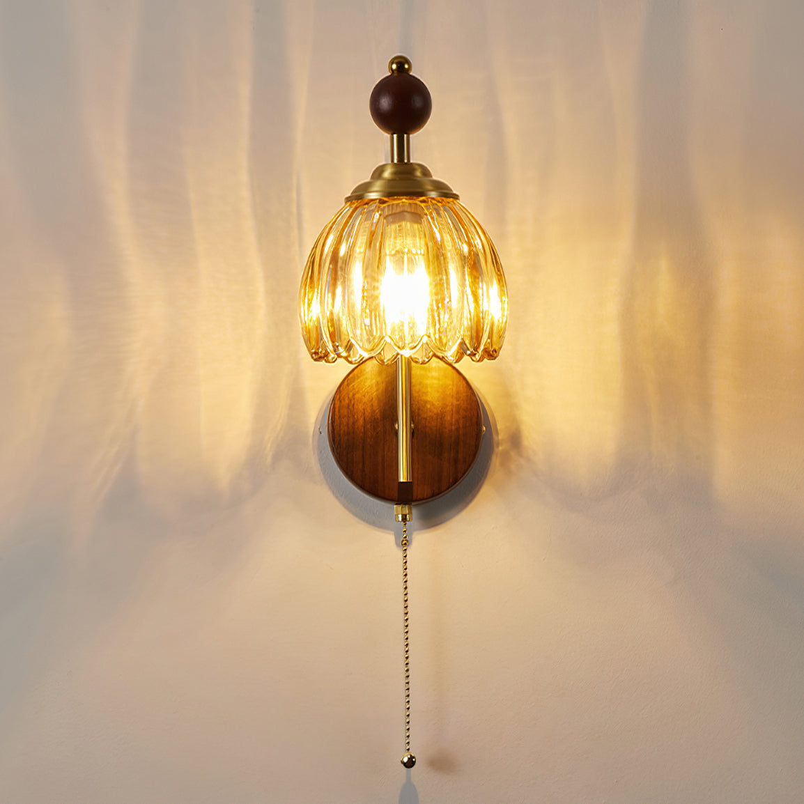 Freya Wall Light - Modern LED Sconce for Bedroom, Living Room & Hallway - Energy Efficient Indoor Lighting Fixture