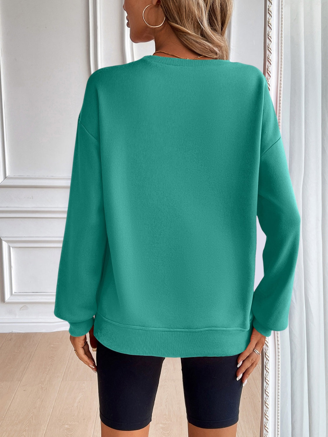 Ivy Lane Women's Round Neck Long Sleeve Sweatshirt - Soft Casual Pullover for Fall & Winter, Perfect for Coffee Dates, Work from Home & Weekend Outfits