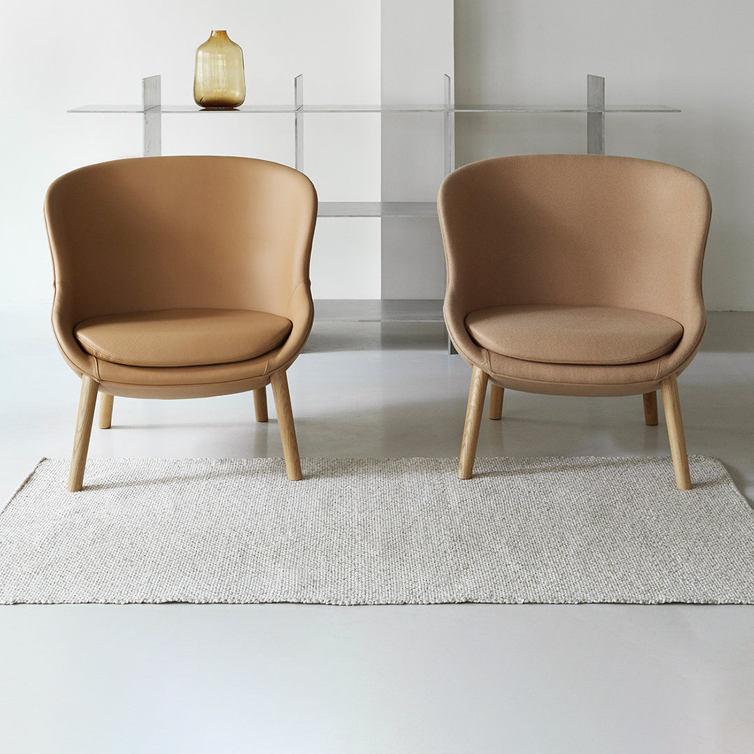 Modern Hyg Lounge Chair with 4 Sturdy Legs - Comfortable Low Profile Design for Living Room, Bedroom or Office Relaxation