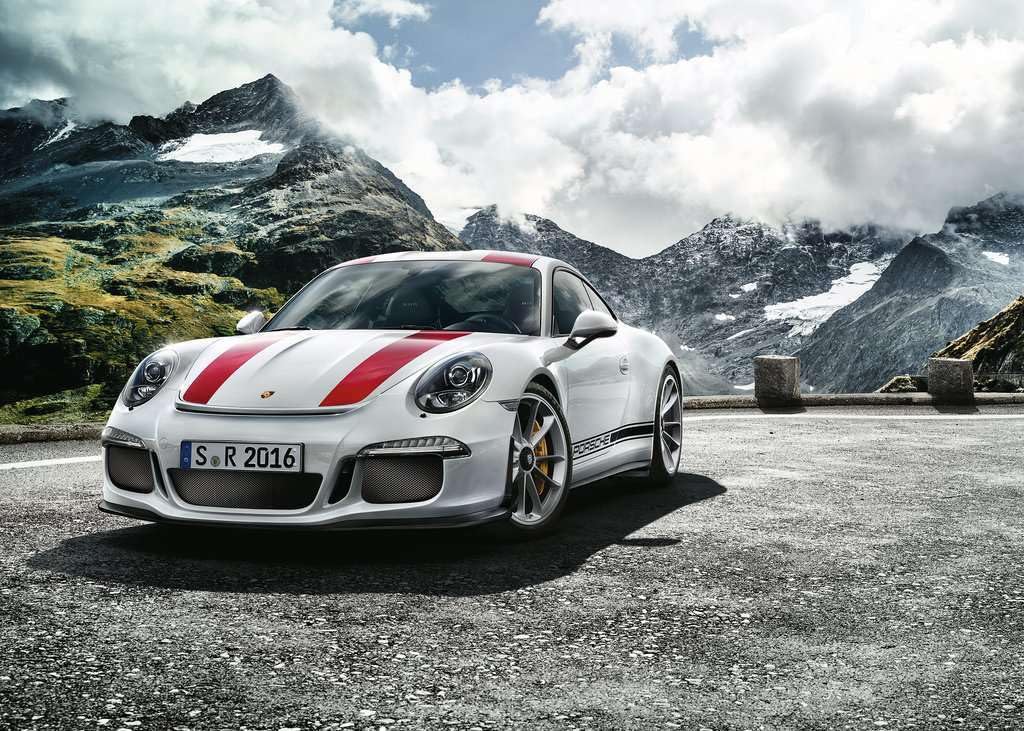 Ravensburger 1000 Piece Puzzle - Porsche 911 R for Adults | Premium Black Jigsaw Puzzle | Perfect for Relaxation, Home Decor & Gift Giving