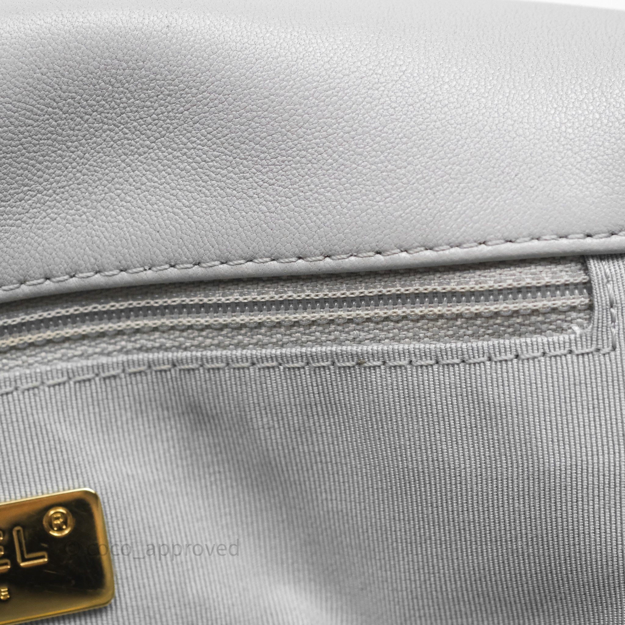 Chanel 19 Small Handbag in Light Grey with Mixed Hardware - Luxury Crossbody Bag for Women, Perfect for Everyday Use & Special Occasions