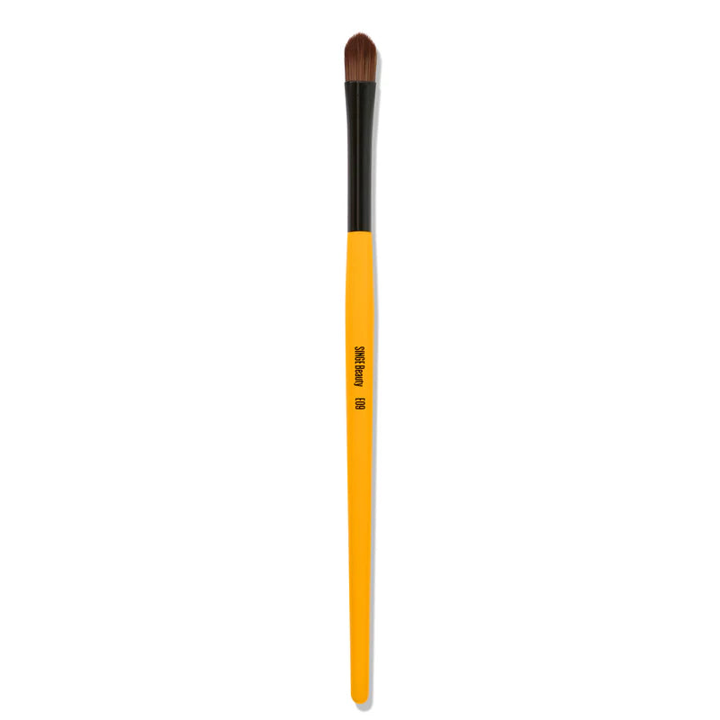 Premium Single Beauty Eye Brush E09 - Soft Bristles for Flawless Eyeshadow Blending | Perfect for Professional Makeup & Everyday Use