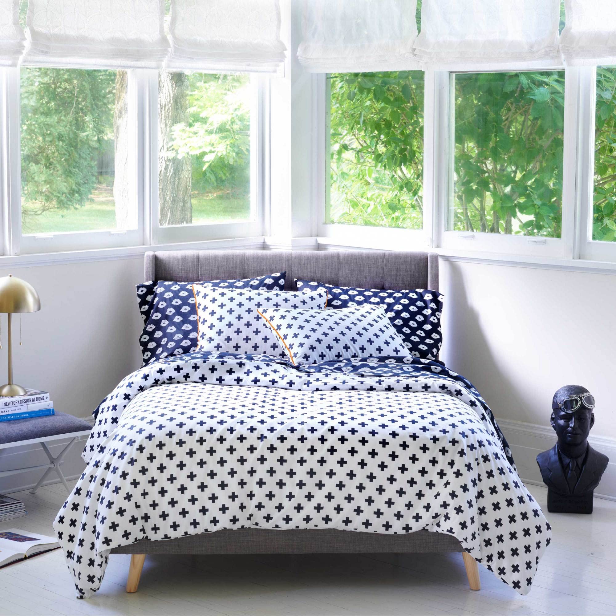 Umbria 144 Thread Count 100% Cotton Percale Printed Comforter Set - Soft, Cozy & Easy Care Geometric Pattern Bedding - Waverly White Full/Queen Size - Perfect for Modern Bedrooms & Guest Rooms