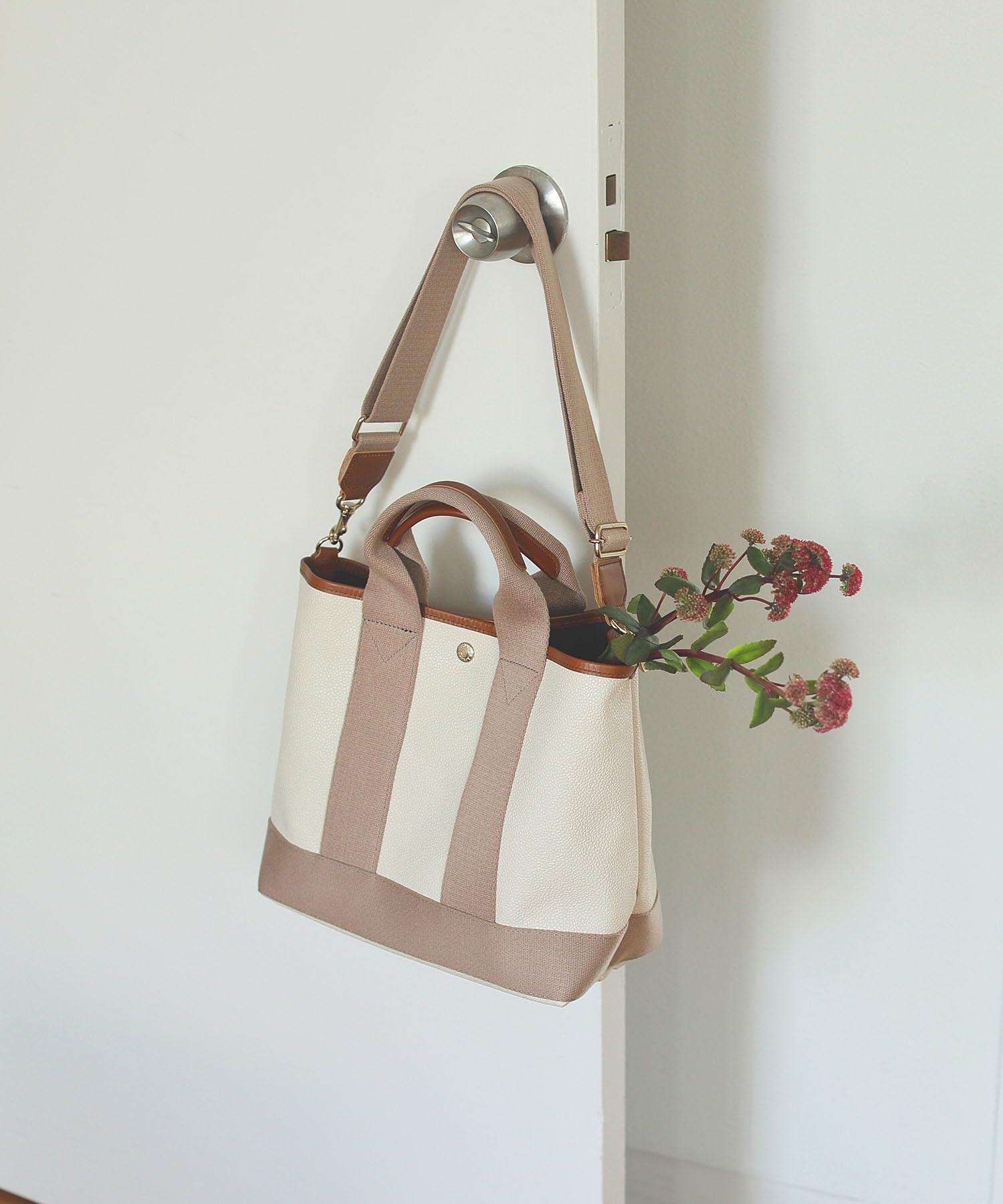 Topkapi Premium Scotch Grain 2-Way Tote Bag - Stylish Shoulder Bag for Women & Men - Perfect for Work, Travel & Shopping