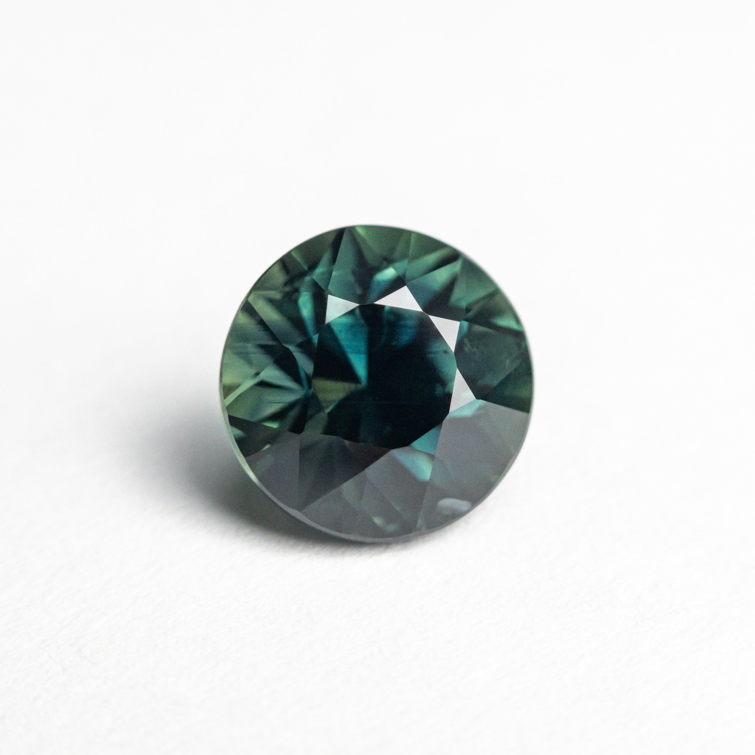 1.95ct Round Brilliant Blue Sapphire Gemstone - 7.13x7.08x5.39mm Natural Loose Stone for Jewelry Making, Engagement Rings & Necklaces