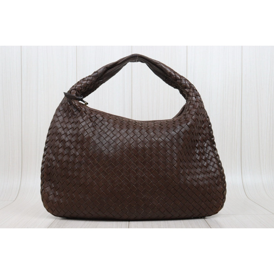 Bottega Veneta V25042417 Genuine Lamb Leather Braided Handbag - Pre-Owned Luxury Purse for Women | Perfect for Work, Evening Events & Special Occasions