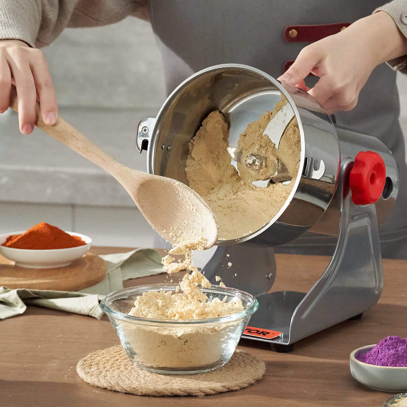 VEVOR 700g Commercial Electric Grain Grinder - 2500W High-Speed Stainless Steel Mill for Coffee, Corn, Pepper & Dry Grains | Perfect for Home Kitchens, Bakeries & Coffee Shops