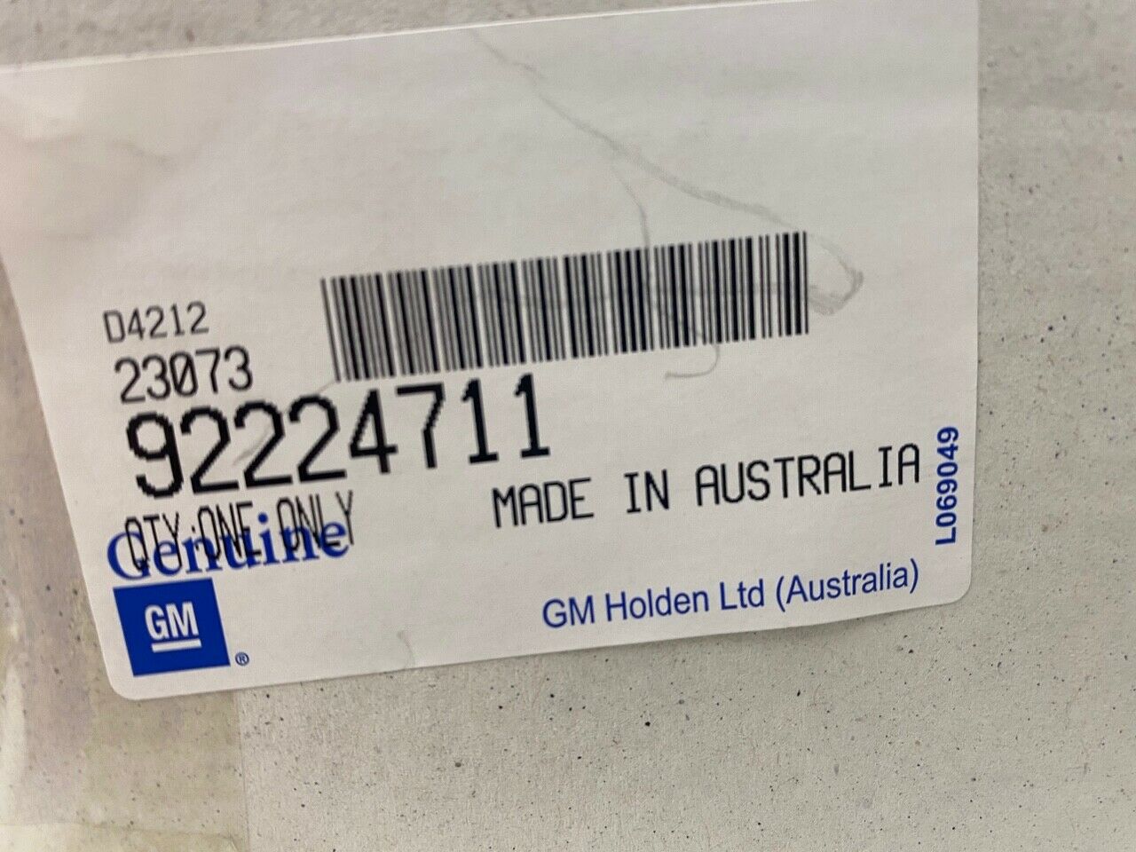 Genuine Holden VR VS VT Commodore & Statesman V6 Front Strut Pair - Premium Suspension Replacement for Smooth Ride & Enhanced Handling - Perfect for Daily Commuting & Performance Driving