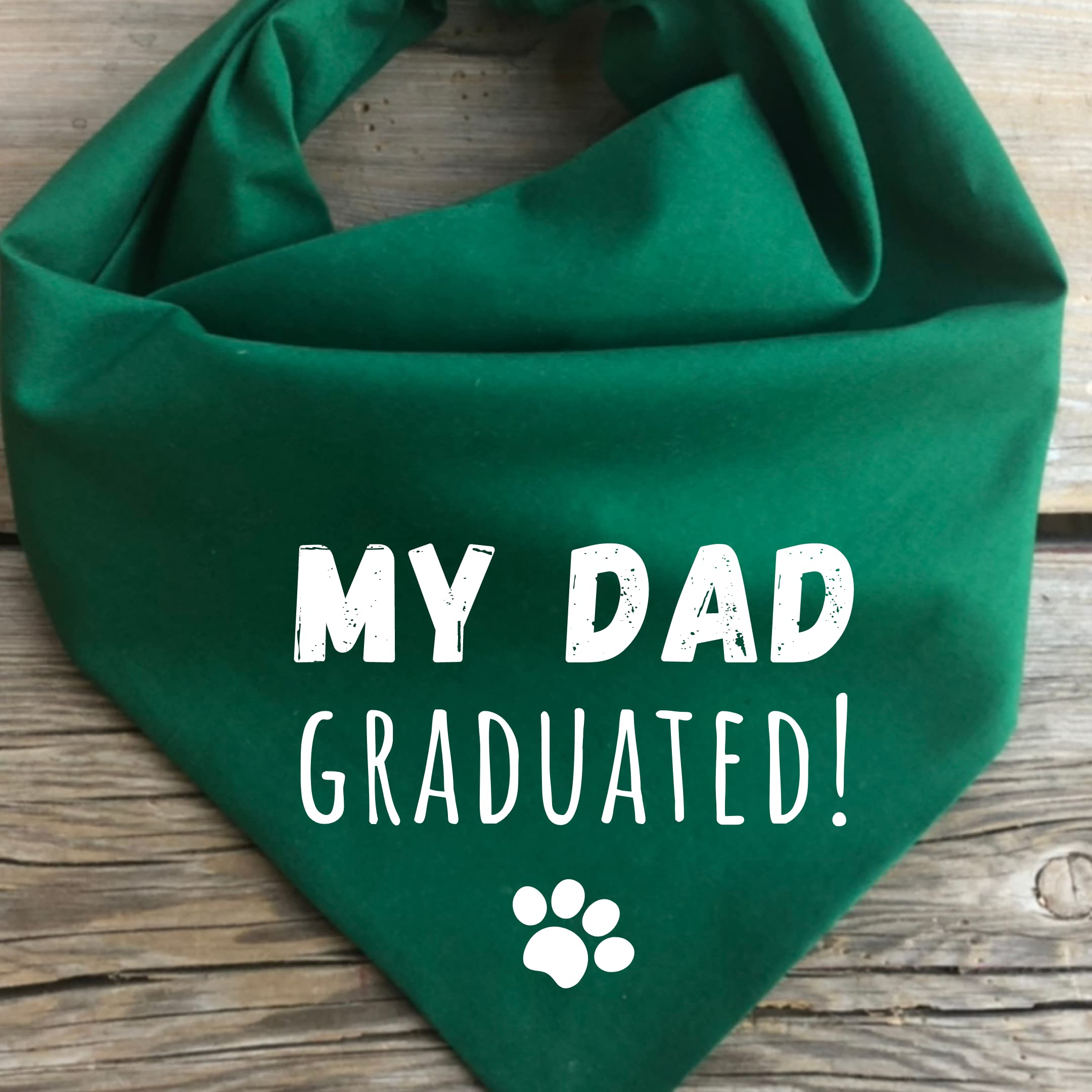 Green Dog Bandana for Graduation - Perfect Gift for Dad's Graduation Ceremony (Medium Size) - Ideal for Spring Celebrations & Photo Shoots