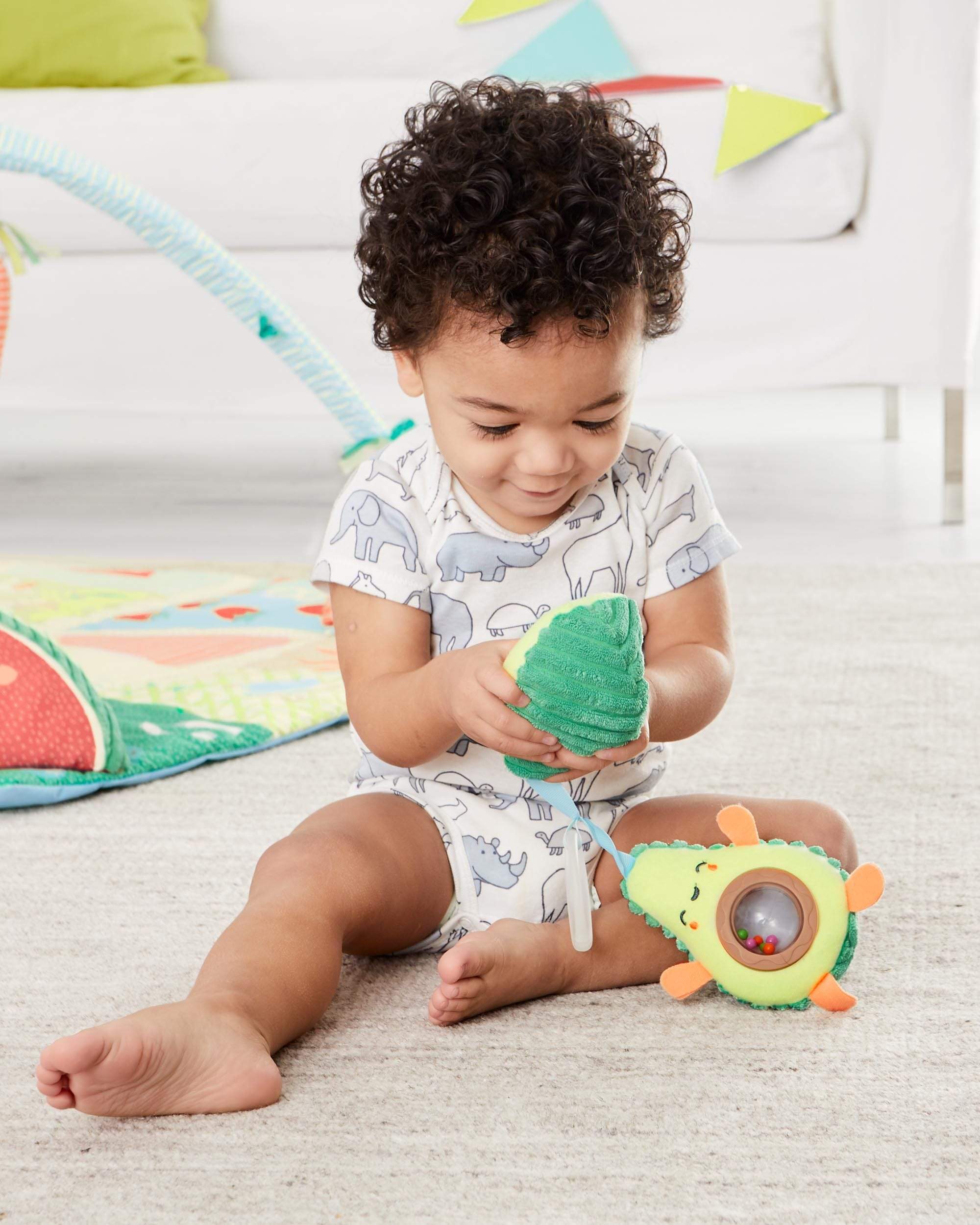 Skip Hop Farmstand Avocado Stroller Toy - Fun & Interactive Baby Toy for Car Seat & Stroller - Perfect for Teething, Sensory Play & Travel Entertainment