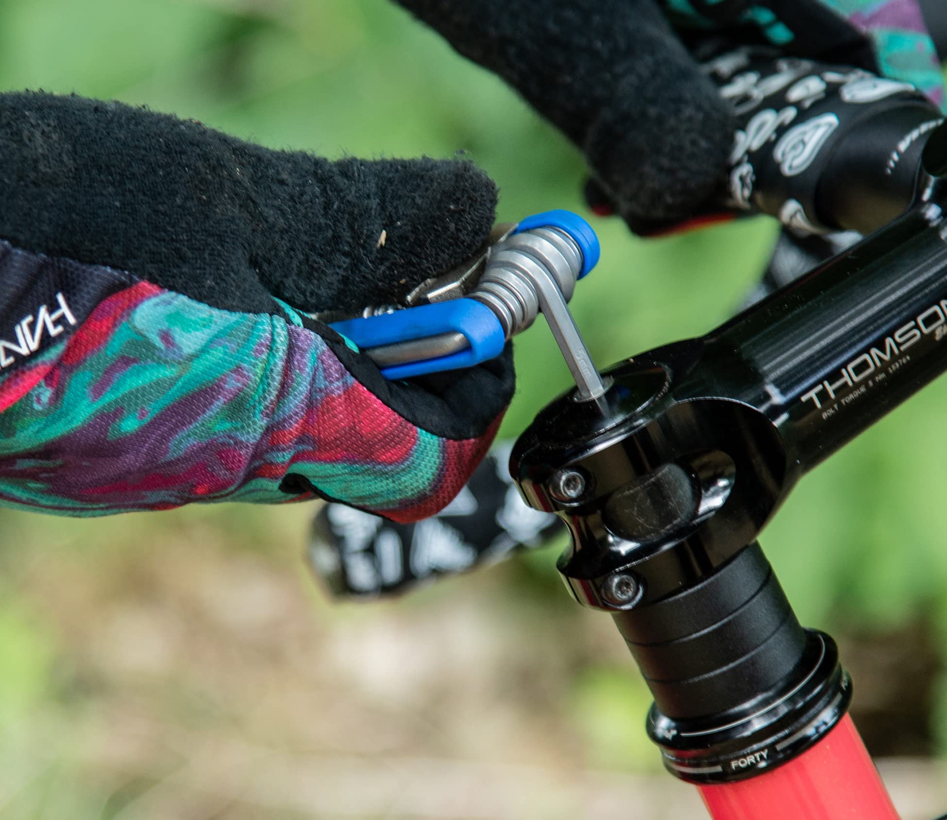 Park Tool MTB Mini Bike Multi-Tool - Compact & Lightweight for Mountain Bikes - Unisex Adult Cycling Repair Kit - Blue - Perfect for Trailside Repairs & Emergency Fixes