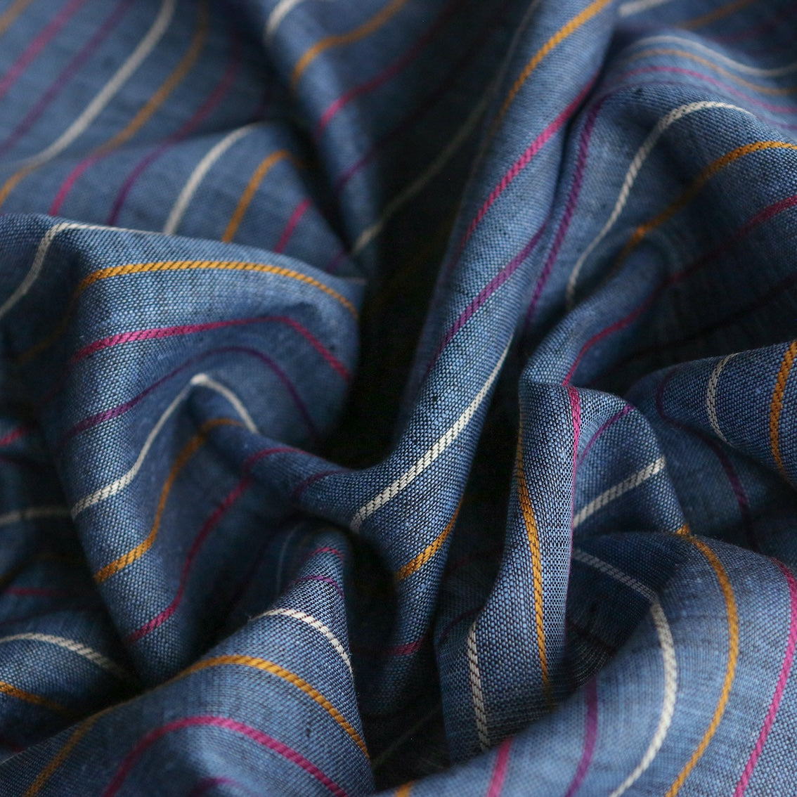 Premium Blue Linen Fabric for Carnival Costumes & Summer Dresses - Breathable, Lightweight Material for DIY Crafts, Home Decor & Party Outfits