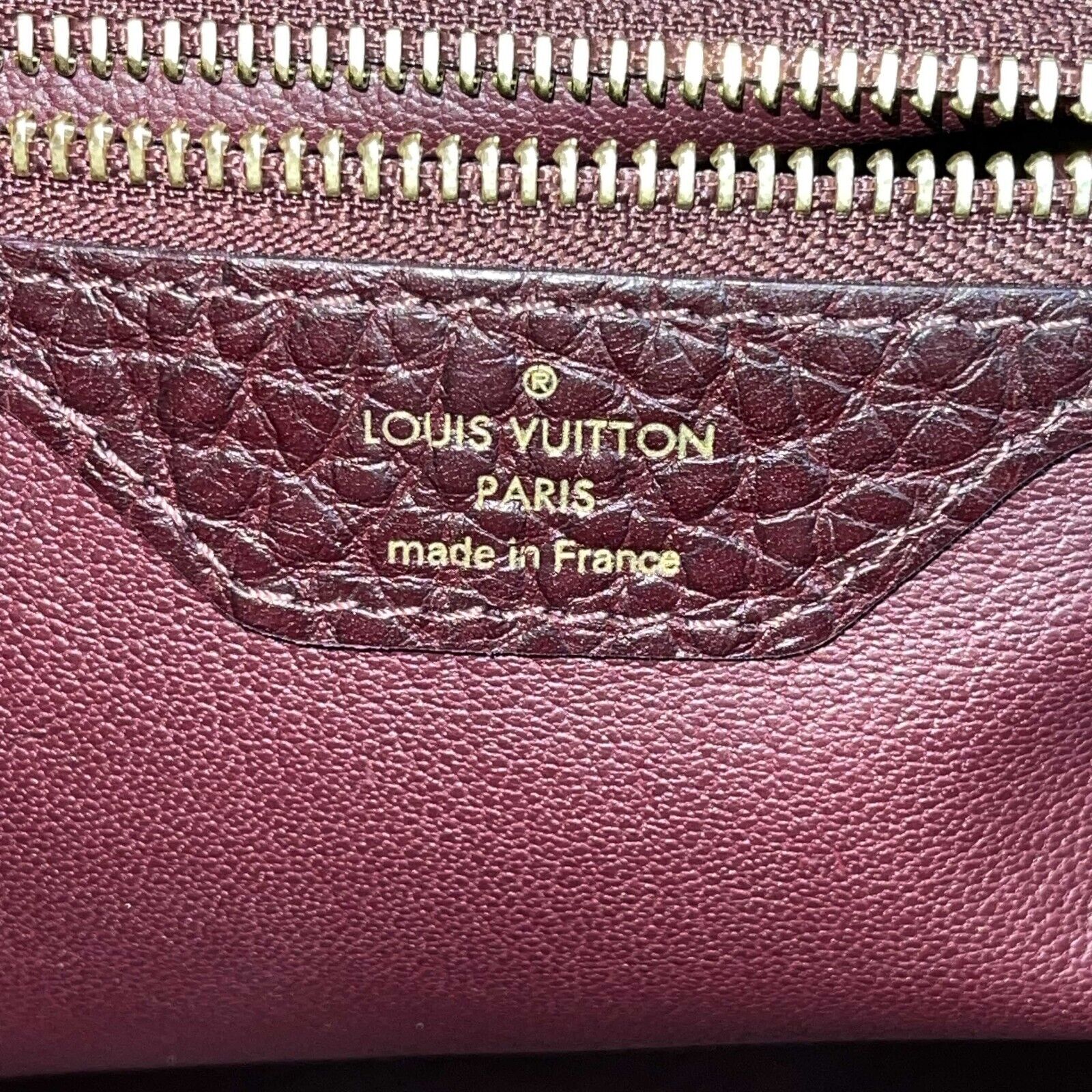 Louis Vuitton Exotique Monogram Ostrich Python Majestueux MM Handbag - Luxury Designer Shoulder Bag for Women, Perfect for Parties, Weddings & Special Occasions