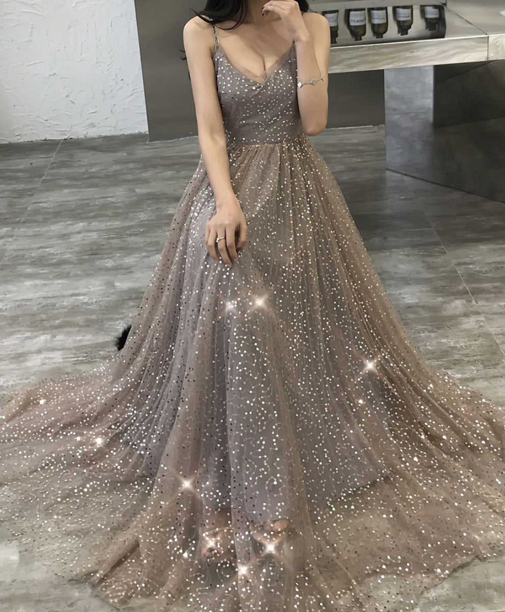 Elegant Champagne V-Neck Tulle Sequin Long Prom Dress for Formal Events - Perfect for Homecoming, Prom Night & Evening Galas