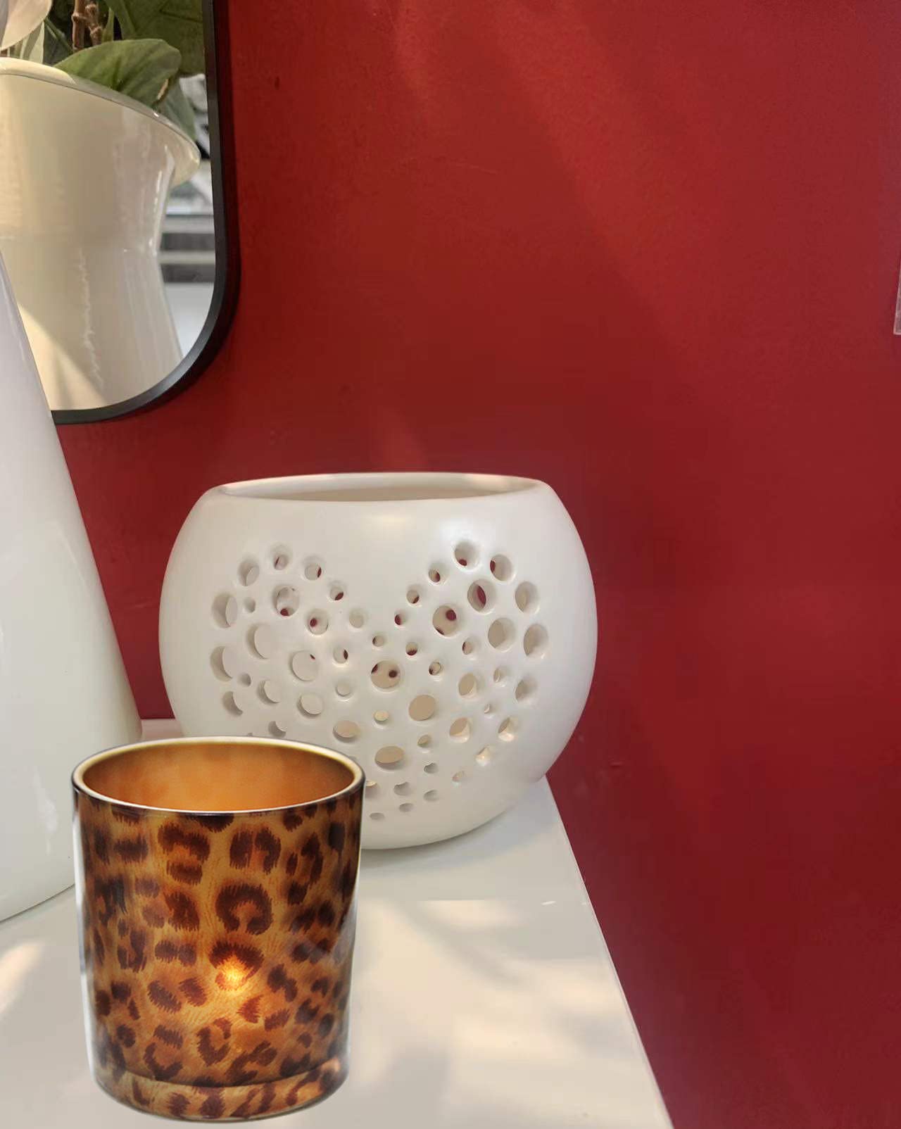 KiaoTime Leopard Print Glass Candle Holder - Tealight Stand, Fragrance Warmer, Candlestick Cup for Home, Wedding, Anniversary Table Decor - Perfect for Romantic Dinners, Spa Relaxation & Holiday Centerpieces