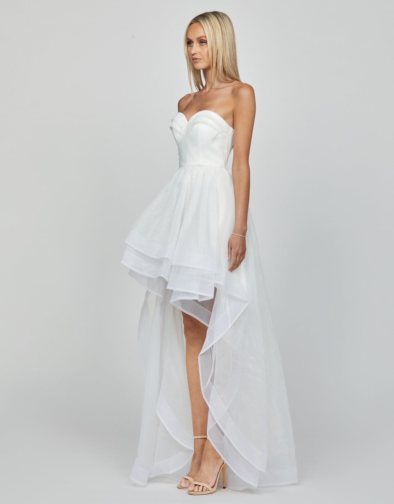 Annaka Sweetheart Hi-Low Ball Gown - Elegant Prom & Wedding Dress for Special Occasions | Perfect for Homecoming, Quinceañera & Formal Events