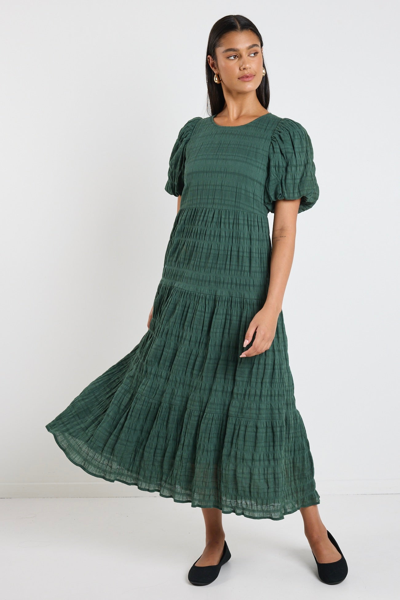 Graceful Forest Bubble Short Sleeve Tiered Maxi Dress for Women - Flowy Boho Summer Dress with Pockets - Perfect for Beach Vacation, Date Night & Outdoor Parties