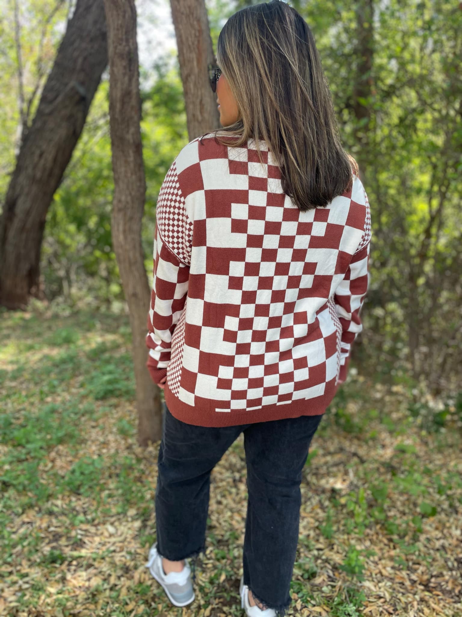 PREORDER: Stylish Checkered Sweater for Women & Men - 4 Color Options - Cozy Knit Pullover for Fall & Winter Fashion - Perfect for Casual Outfits, Office Wear & Holiday Gatherings