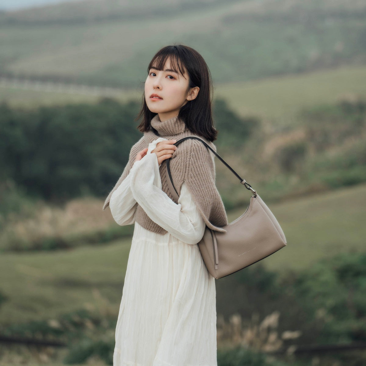 Premium Genuine Leather Shoulder Bag for Women & Men - Cameron Crossbody Purse - Stylish & Durable for Work, Travel & Everyday Use