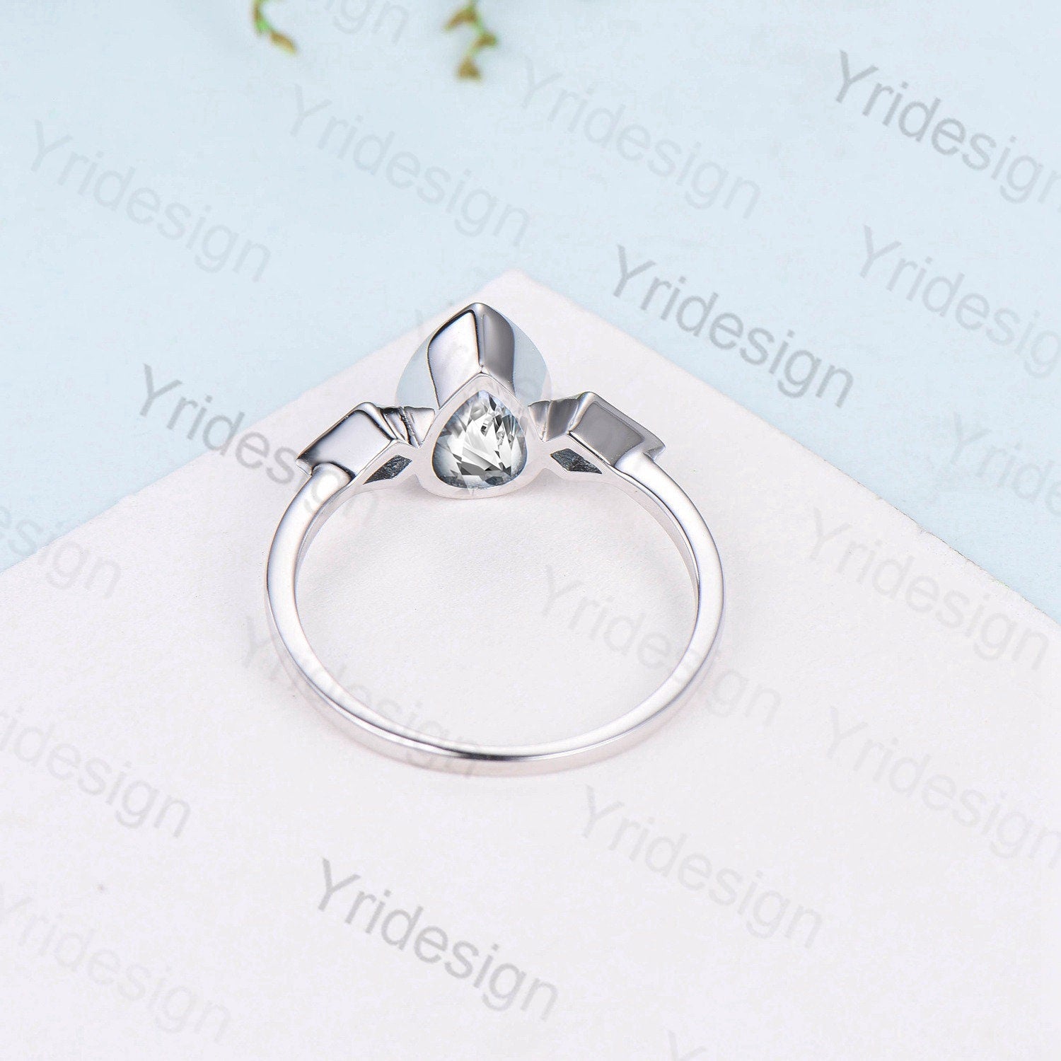 Elegant Pear-Shaped Lab-Grown Diamond Engagement Ring with IGI Certificate | Minimalist Kite Alexandrite Wedding Band for Women | Perfect for Proposals, Anniversaries & Special Occasions