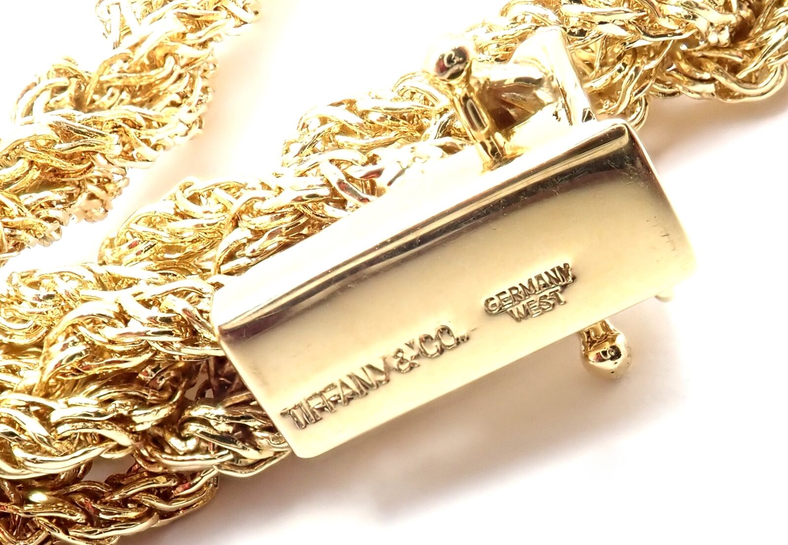Authentic Vintage Tiffany & Co 18k Yellow Gold Basketweave Link Chain Necklace - Perfect for Elegant Evening Wear & Special Occasions